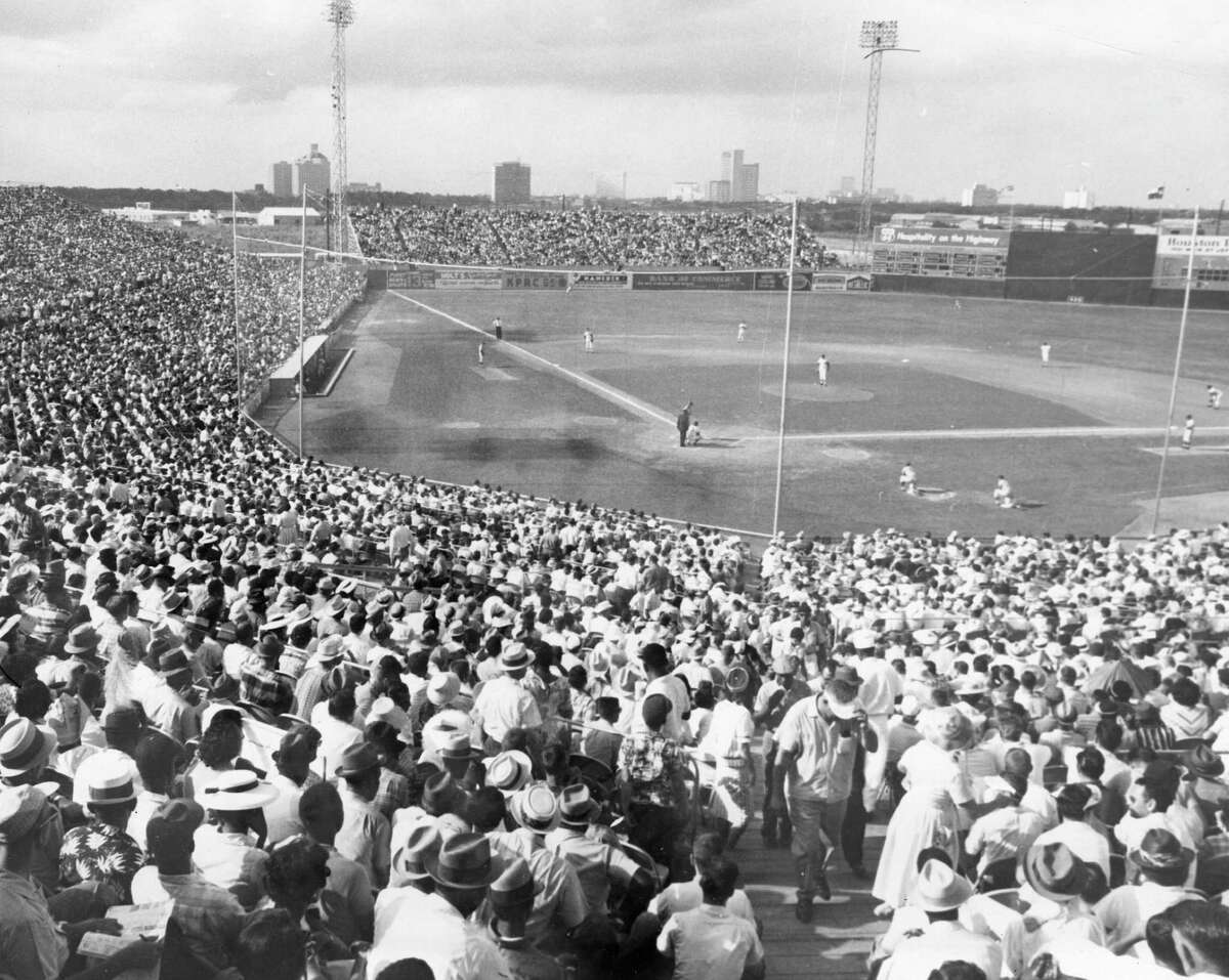 06/10/1962 - 60,000 eyes on Colts: Biggest crowd ever to see a major league game in Texas, 33,145, fills every seat in Colt Stadium for Sunday's double-header with the Los Angeles Dodgers. About 1,000 were turned away. 