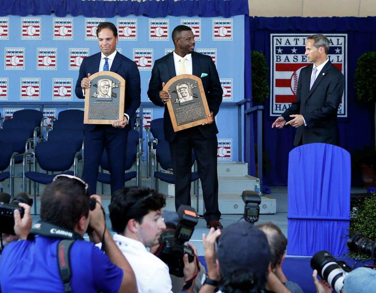 Mike Piazza, Ken Griffey Jr. make emotional entrance into National Baseball  Hall of Fame (w/ photo gallery) – Oneida Dispatch