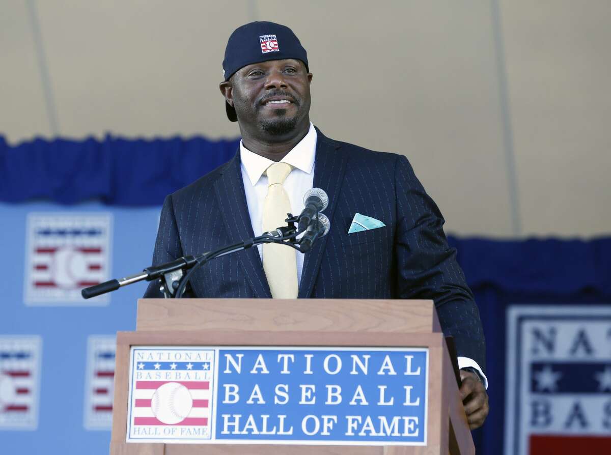 Ken Griffey Jr. shows off HallofFame worthy outfit on induction day