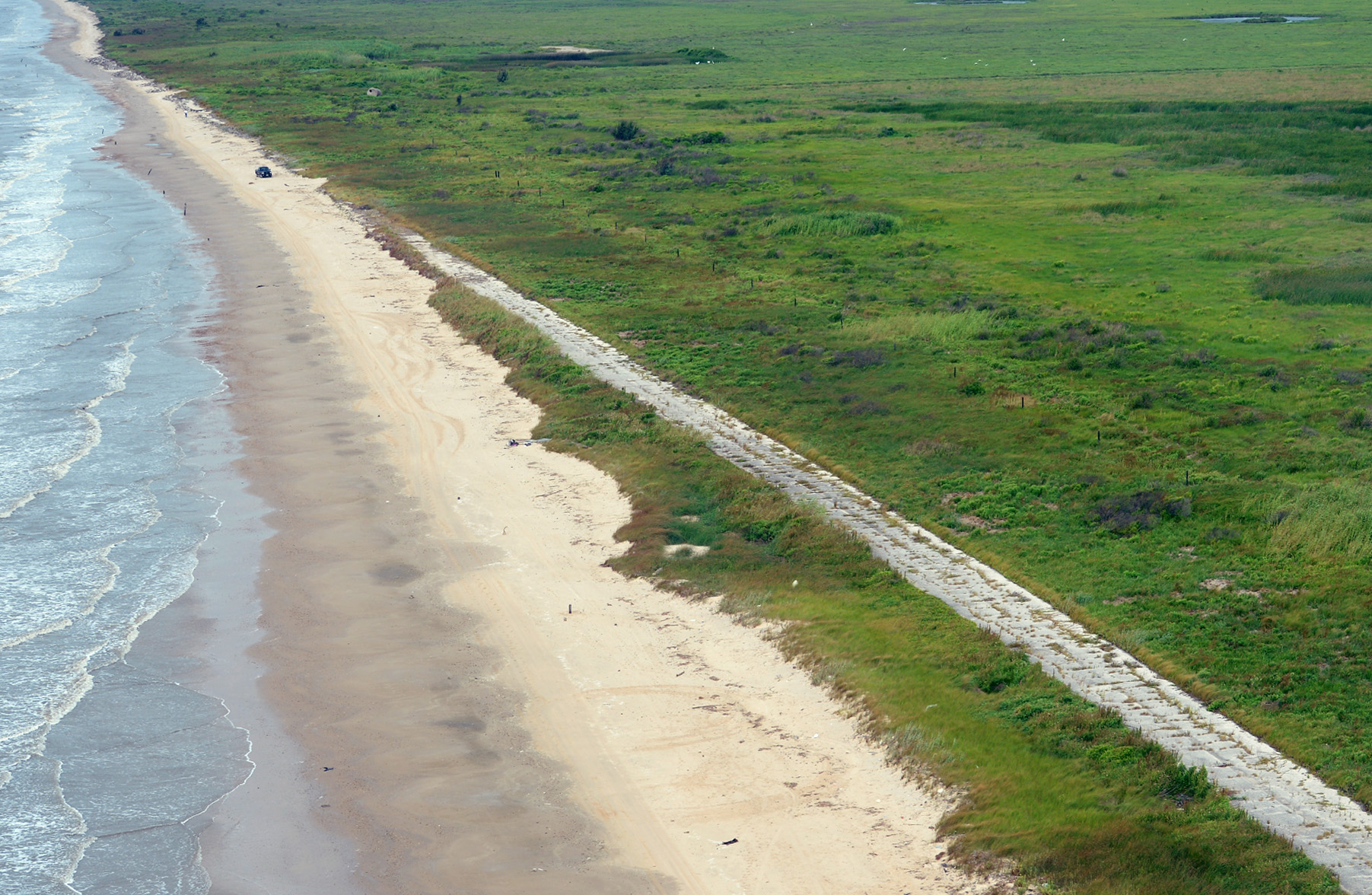 3 Southeast Texas locations to host Adopt A Beach Cleanup