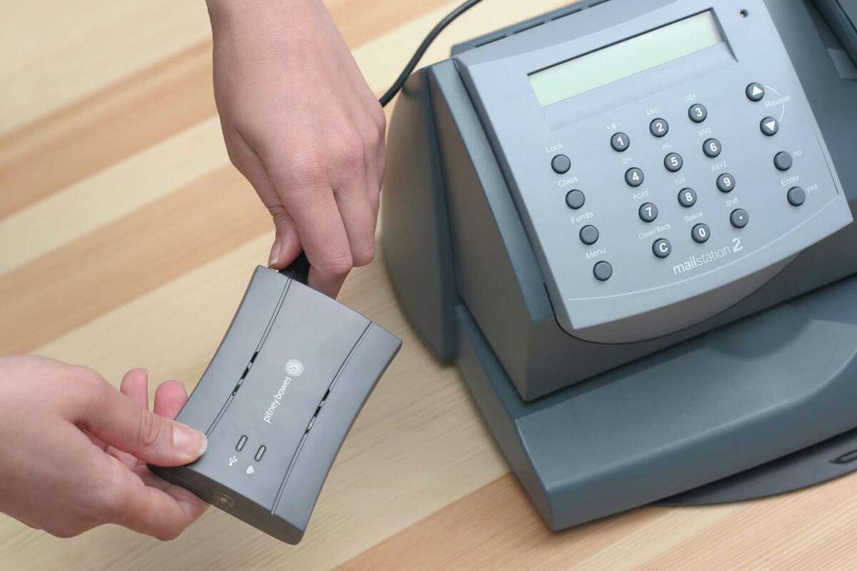 Pitney Bowes device connects postage meters to the cloud