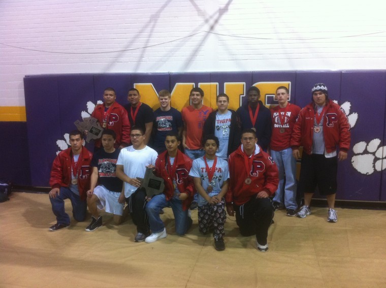 Samarripa shines at regional powerlifting meet