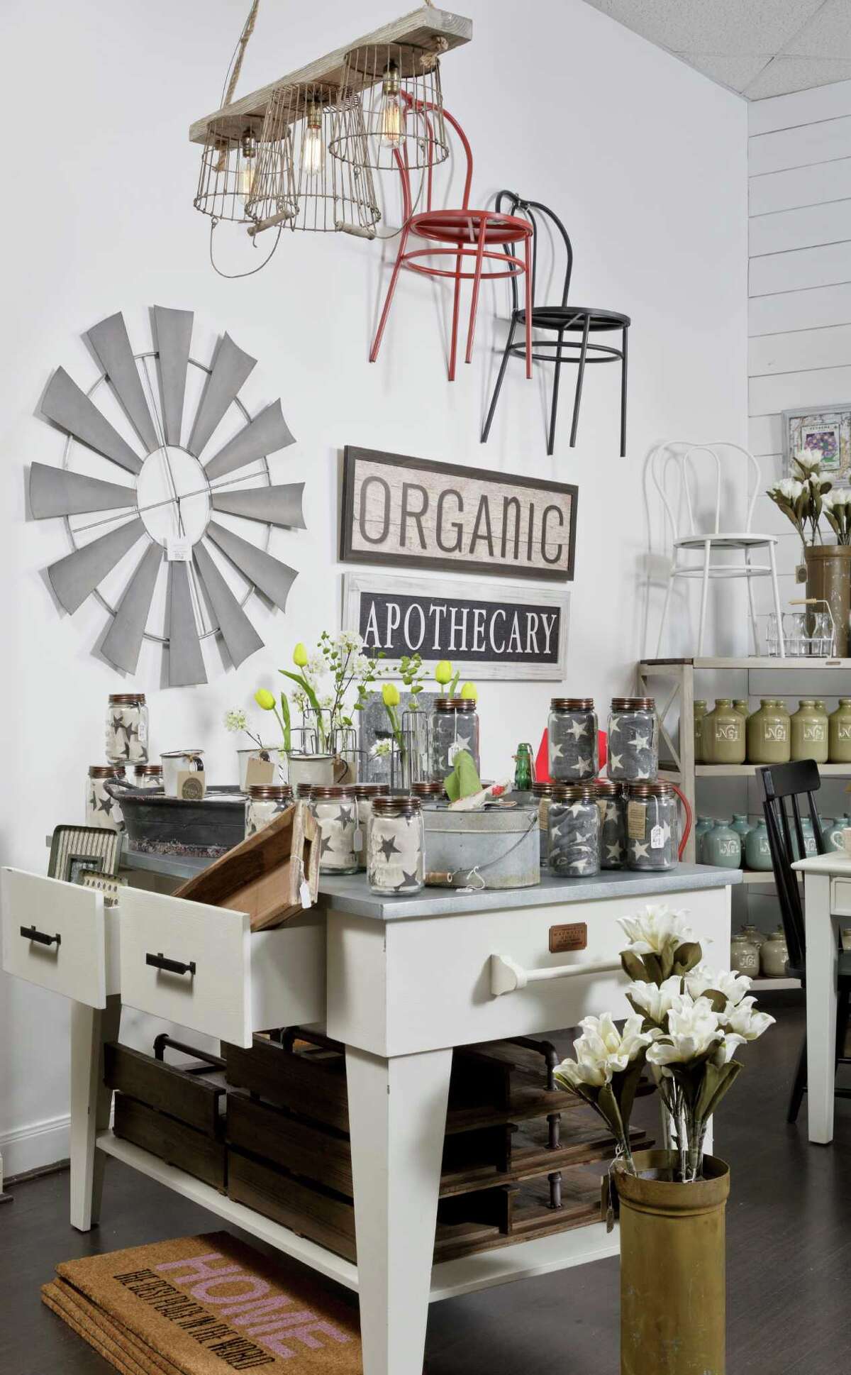 Joanna Gaines coming to Houston's Star Furniture Thursday