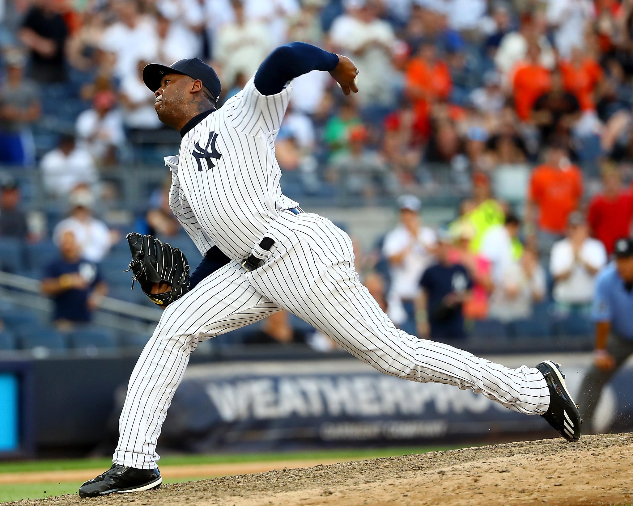 The Cubs acquired hard-throwing reliever Aroldis Chapman in a trade with th...