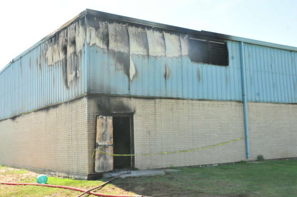 Early morning fire destroys Hale Center gym