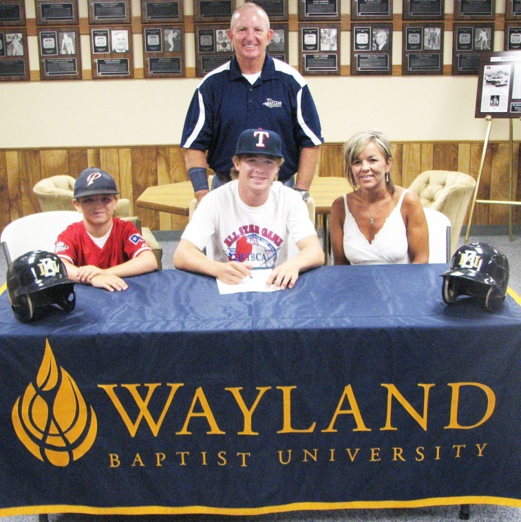 WBU baseball signs three with local ties