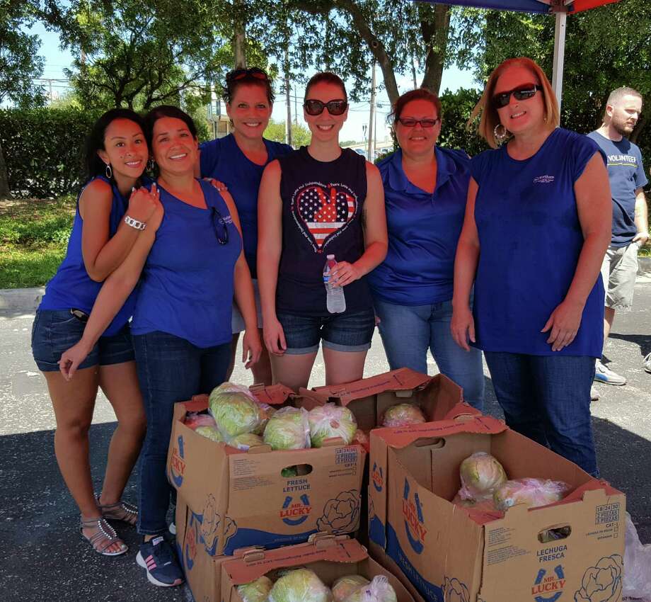 Veterans Make The Most Of Agency S Mobile Food Pantry San