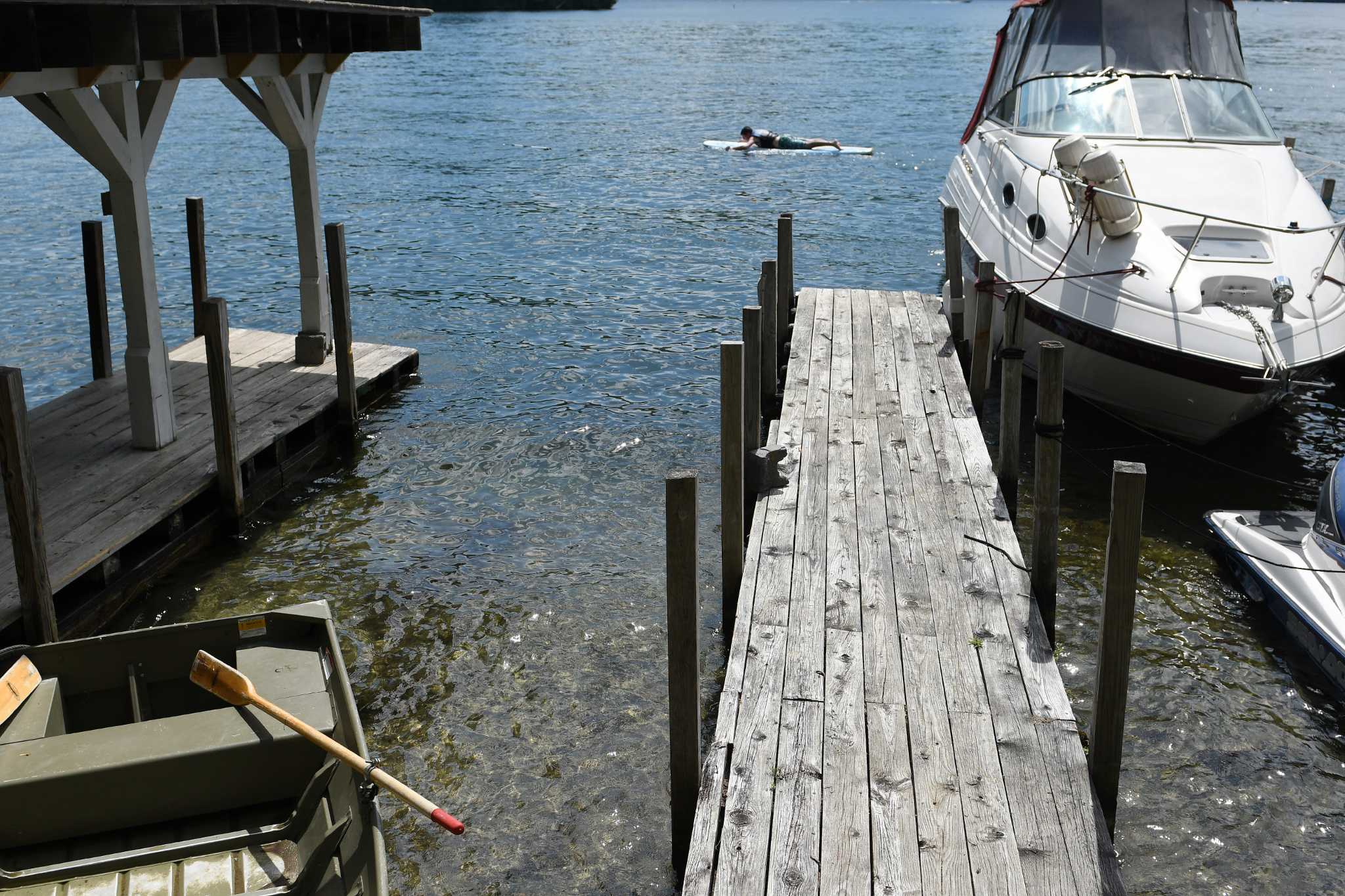 Cops hunt for pictures of boat in deadly Lake George crash - Laredo Morning  Times