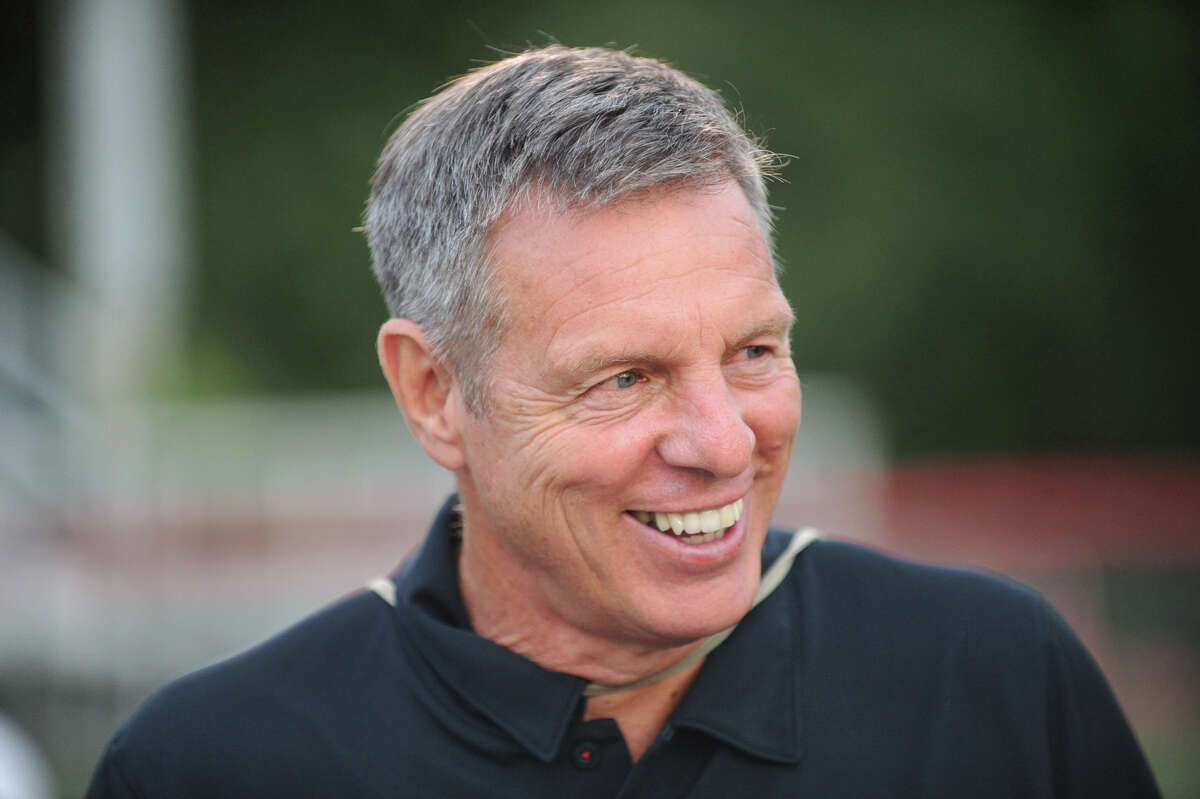 New Canaan football coach Lou Marinelli, will inducted into the Fairfield County Sports Hall of Fame this fall.