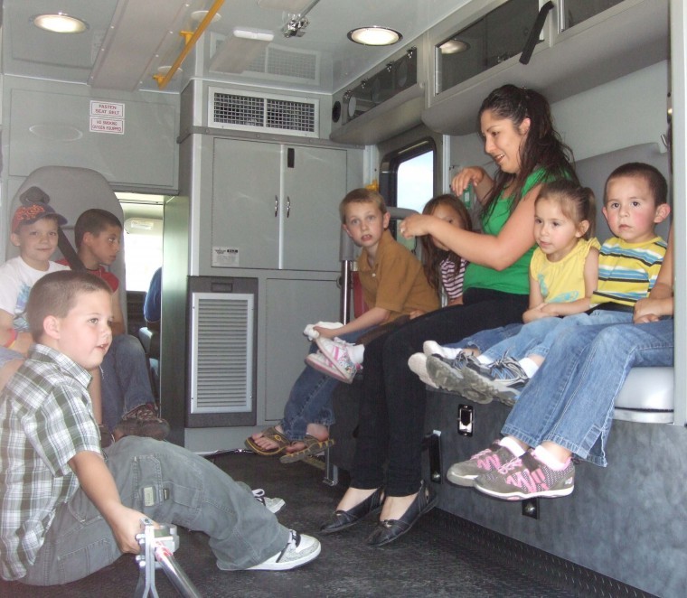 Hale Center EMS displays new unit