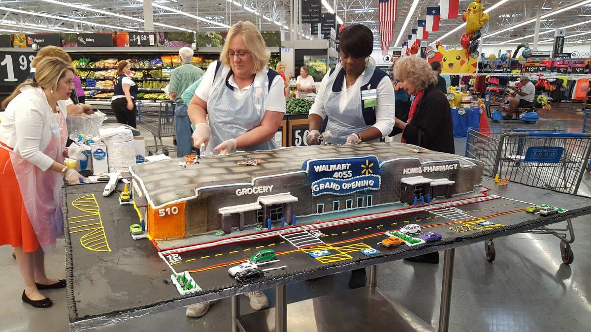 Universal City first Walmart in 30 years