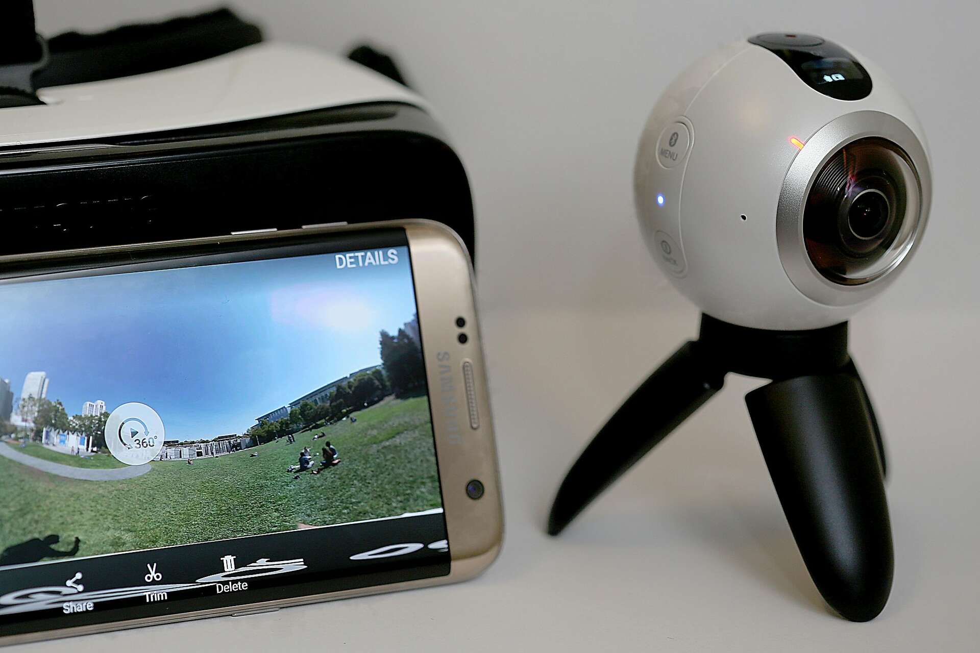 Review: Samsung Gear 360 virtual reality camera