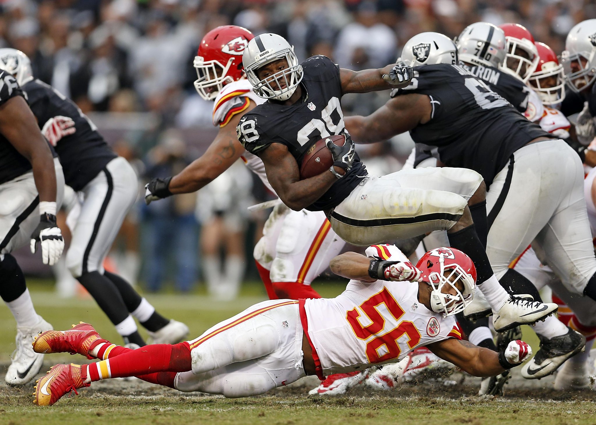 Chiefs 26, Raiders 15: Oakland can't overcome slow start in