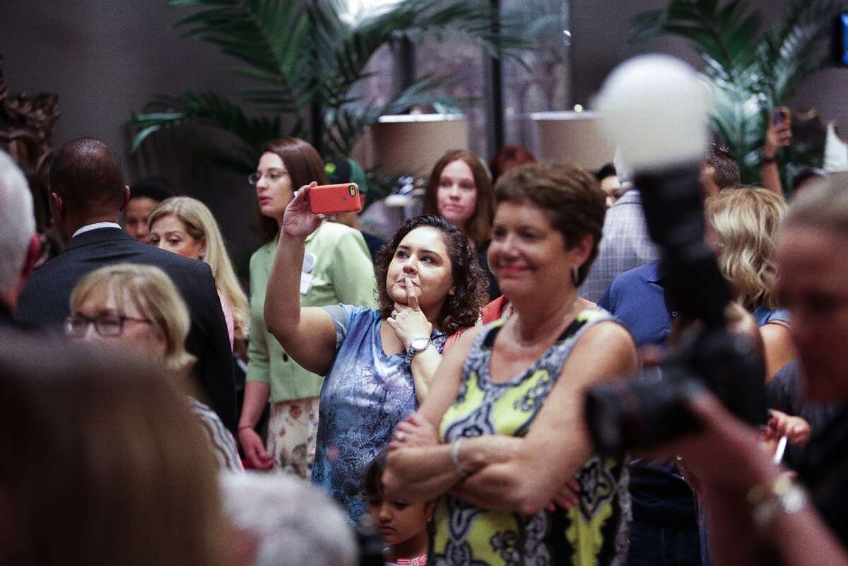Joanna Gaines greets throngs of fans at Star Furniture in Katy