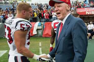 Houston Texans lobbyists have gifted almost $100K in tickets and food to state lawmakers