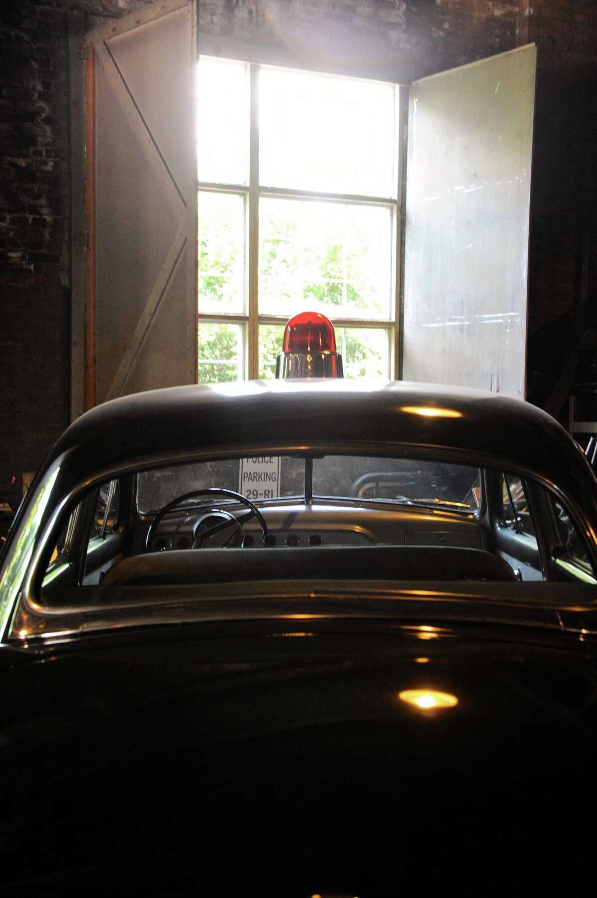 A ’51 Ford helps Ridgefield police connect with community