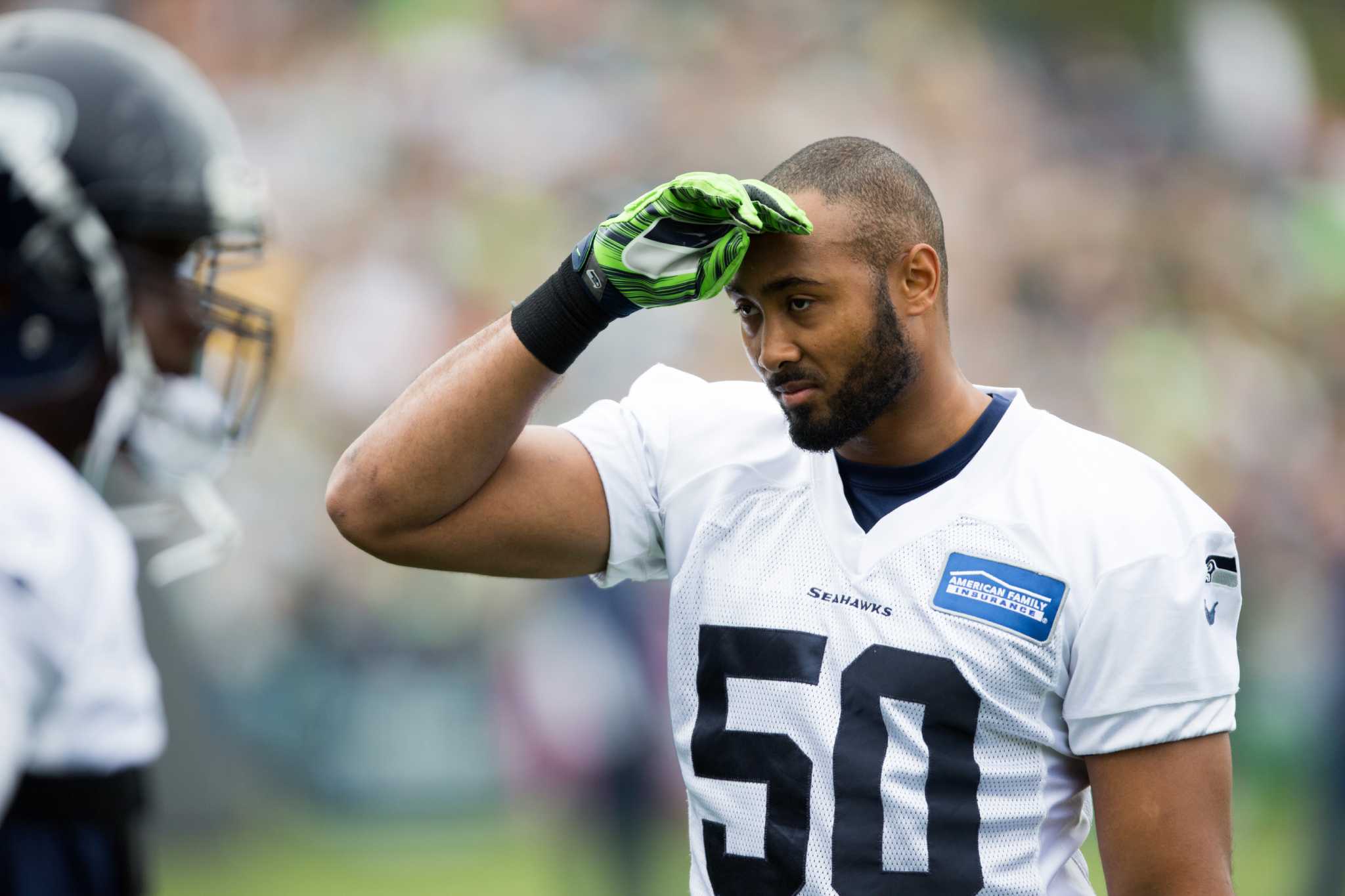 Marshawn Lynch wears Kam Chancellor jersey at Seahawks practice