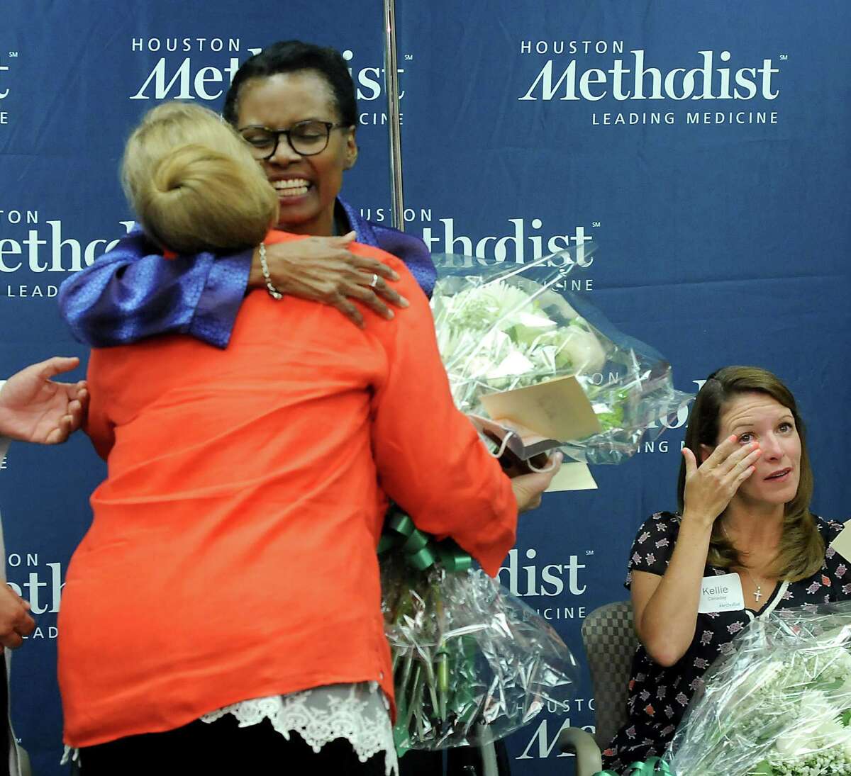 The six-way kidney swap Monday at Houston Methodist Hospital proved to be an emotional moment for donors, including Dana Edson, front left, and Kellie Canaday, right, as well as recipients like Rudyne Walker, center.