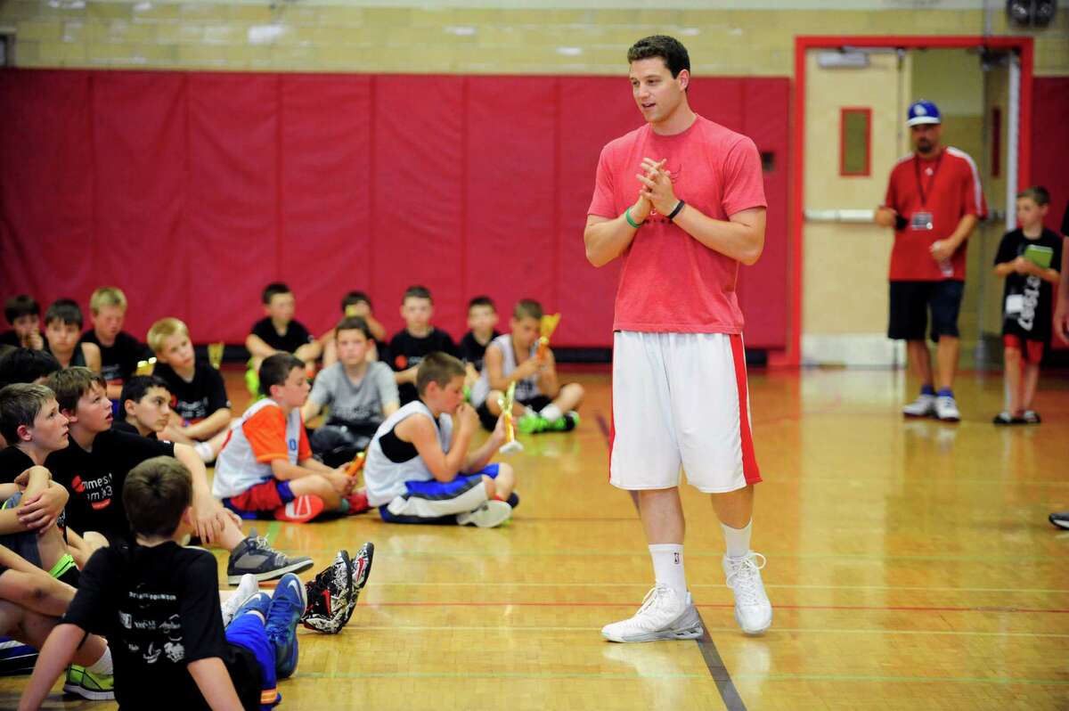 Reports Jimmer Fredette Signs Deal To Play In China