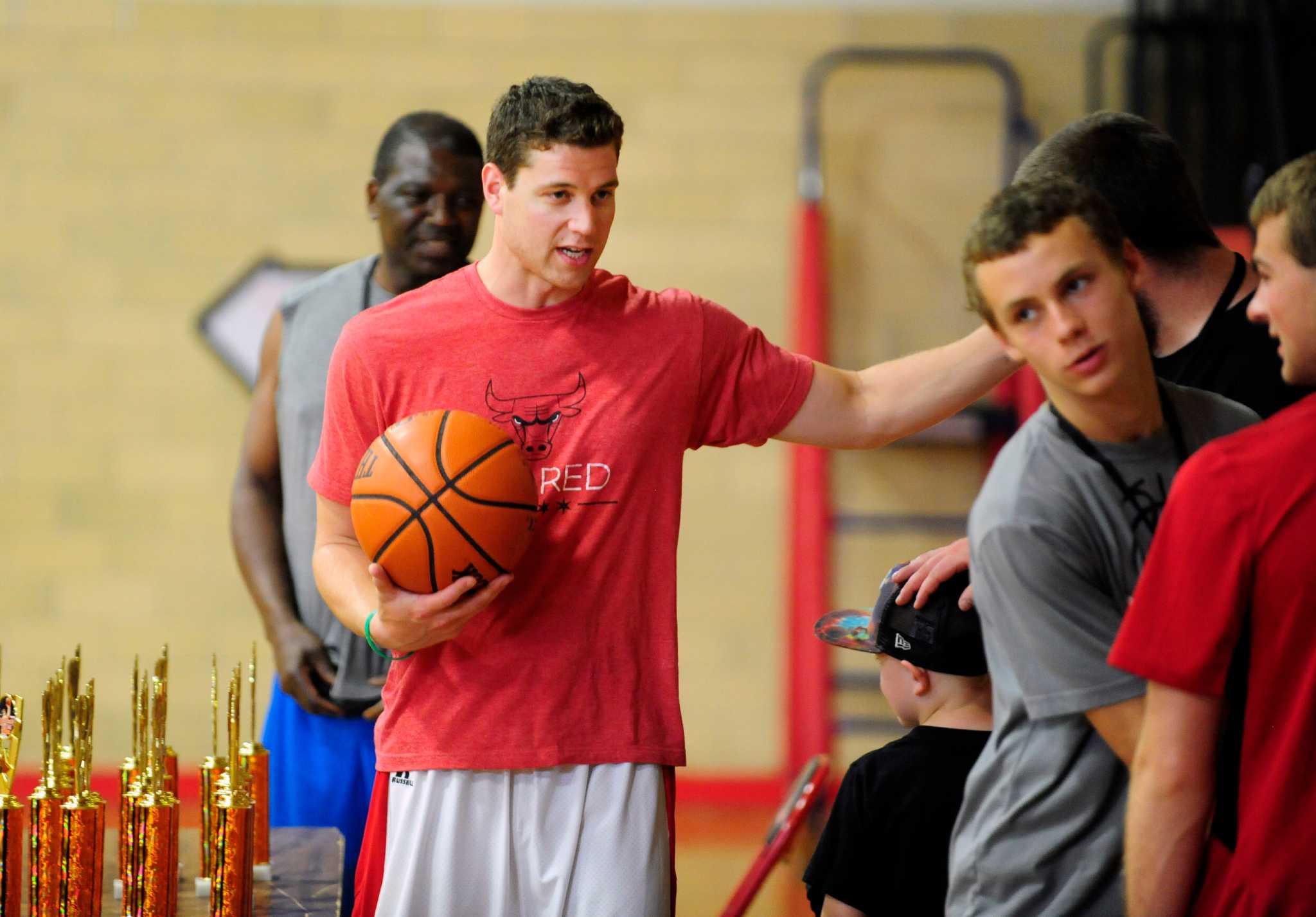 Jimmer Fredette signs with Greek basketball team