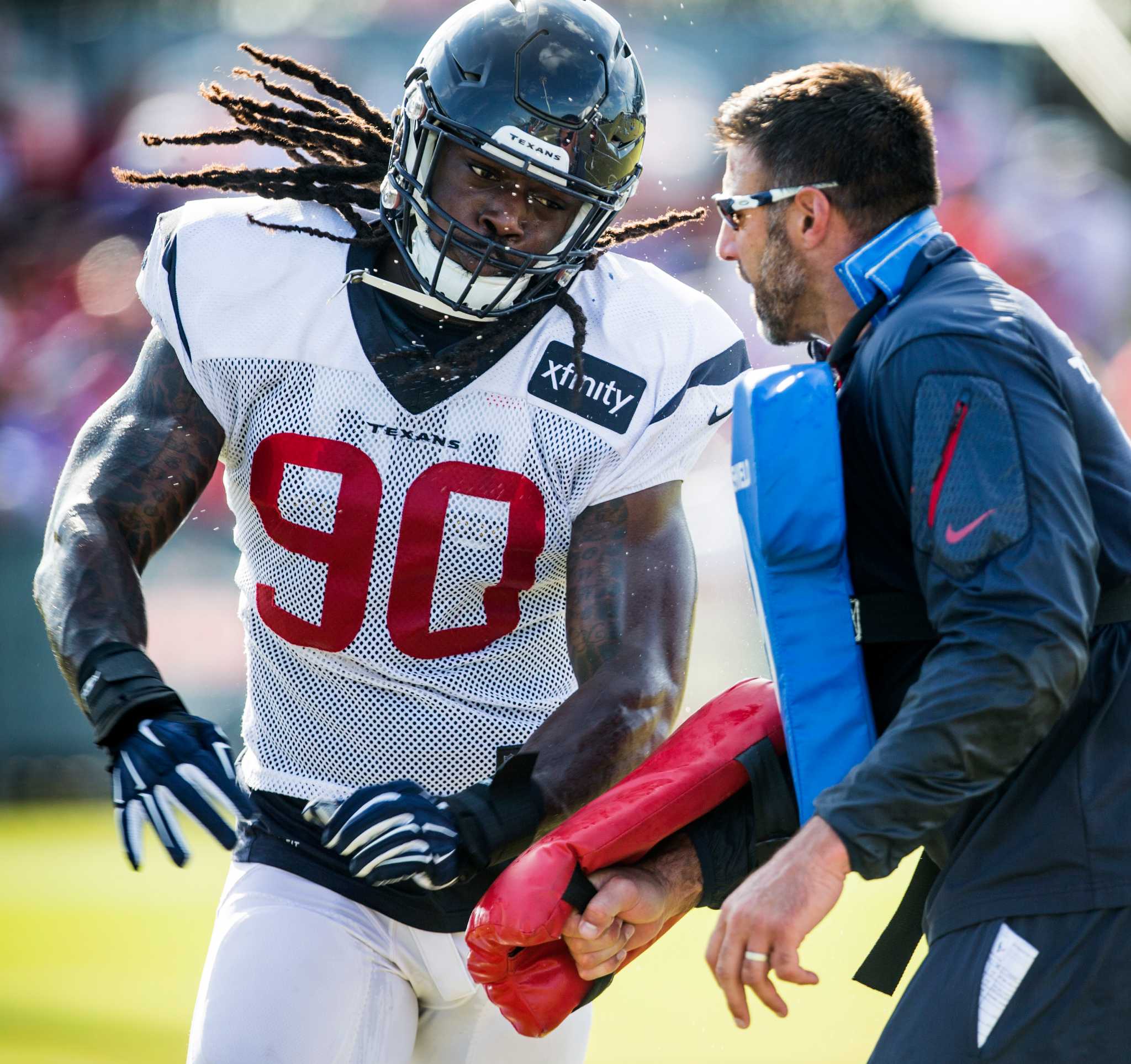 Texans' Jadeveon Clowney likely to practice next week