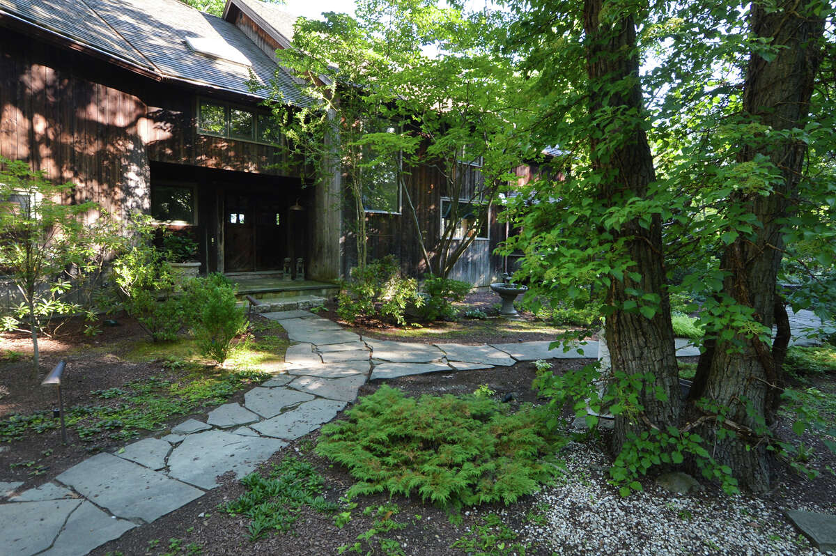 Former home of Robert Redford hits the market