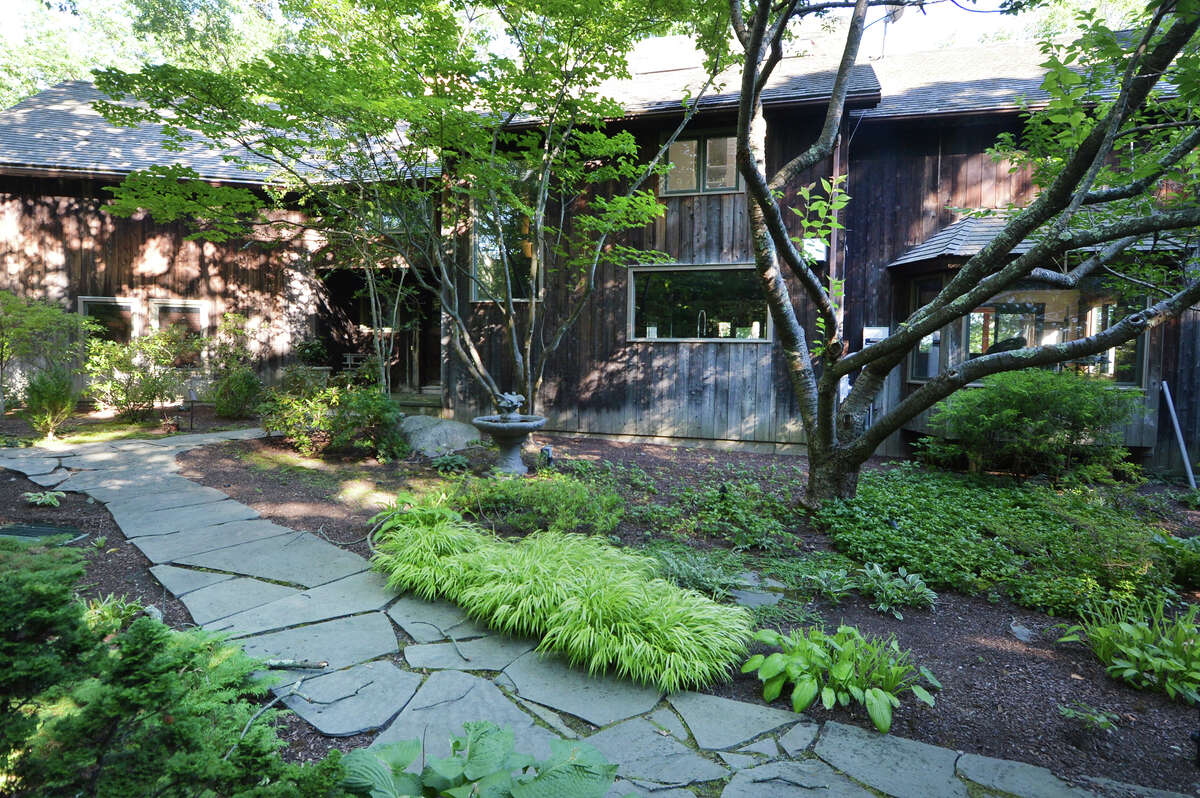 Former home of Robert Redford hits the market