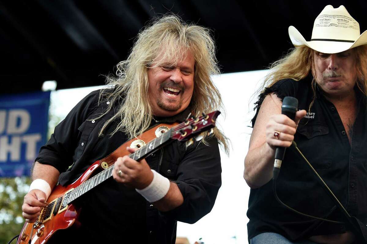 Bobby Ingram, left, and Phil McCormack perform with Molly Hatchet during Alive at Five on Thursday, Aug. 4, 2016, in Albany, N.Y. (Cindy Schultz / Times Union)