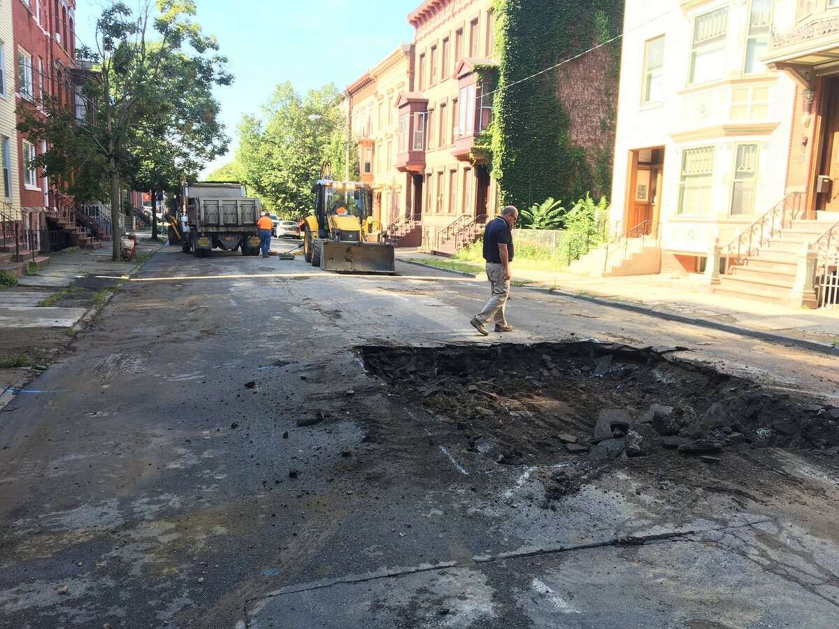 Water Shut Off On Troy Block After 8-inch Break