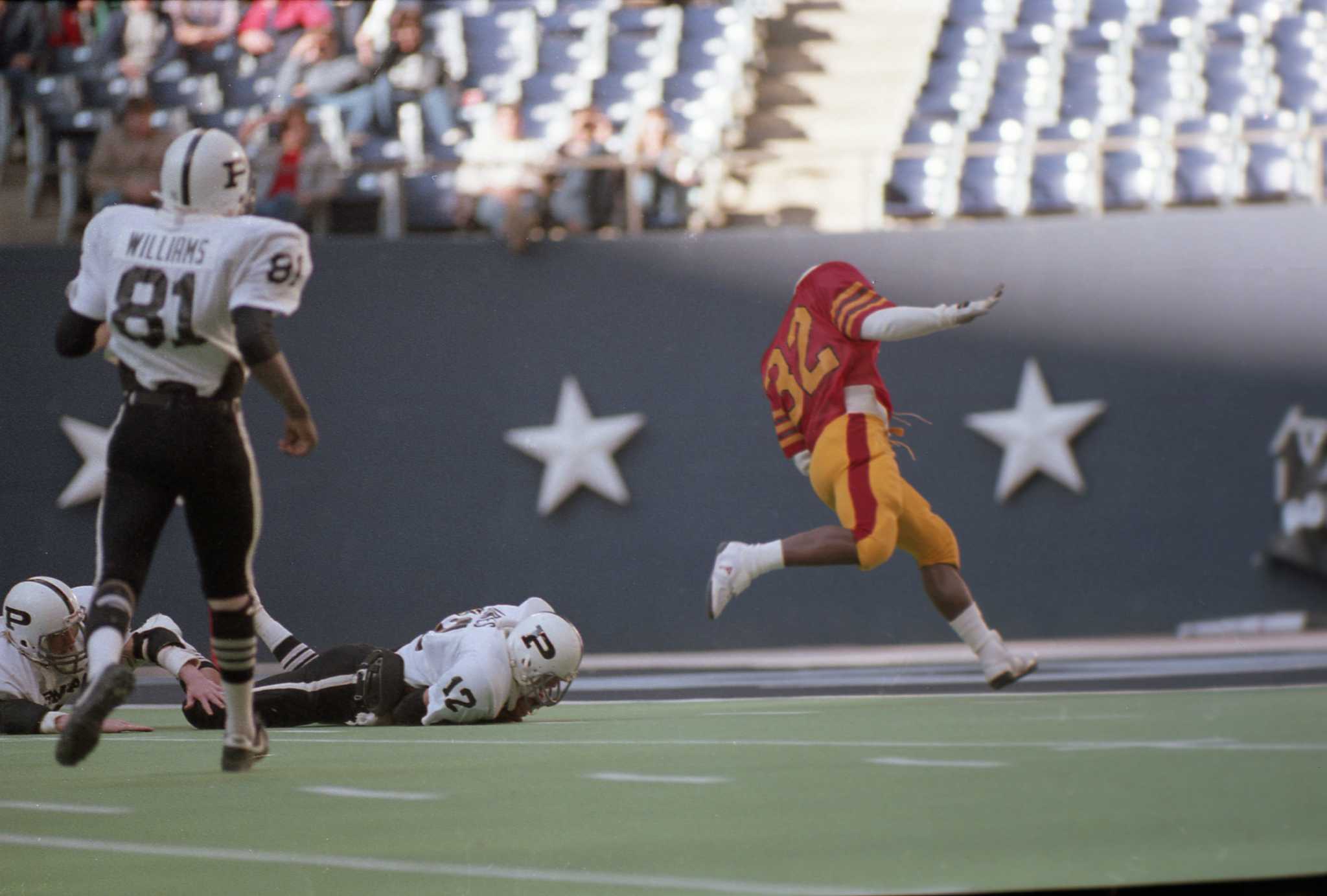 Texas Sports Hall of Fame - 2017 TSHOF Nominee Johnny Bailey. Houston, TX  native. Played for Yates High School in Houston when they won the 1985 5A  State Championship. Joined Texas A&I (