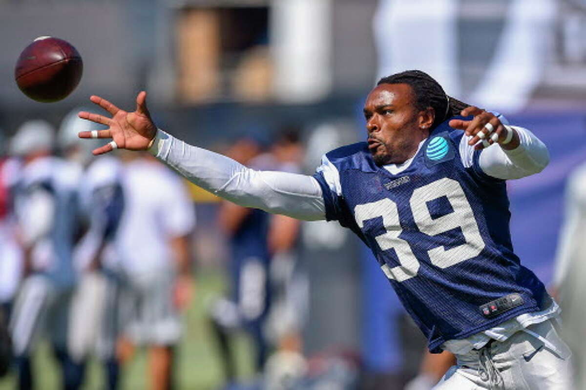 Dallas Cowboys' Brandon Carr makes sacrifices on and off the field