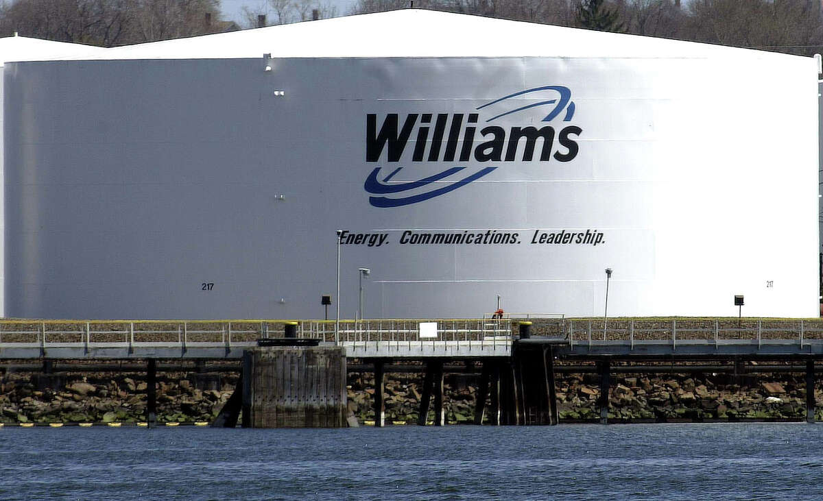A storage tank at the Williams Energy Partners terminal at New Haven, Connecticut, is pictured on Monday, April 21, 2003. Williams Cos., the second-biggest U.S. natural-gas pipeline company, agreed to sell a majority stake in fuel-transportation and storage partnership Williams Energy Partners LP to three investment firms for $1.1 billion. The partnership owns a 6,700-mile fuel-pipeline system linked to 39 terminals. hotographer: Steven E. Frishcling/Bloomberg News