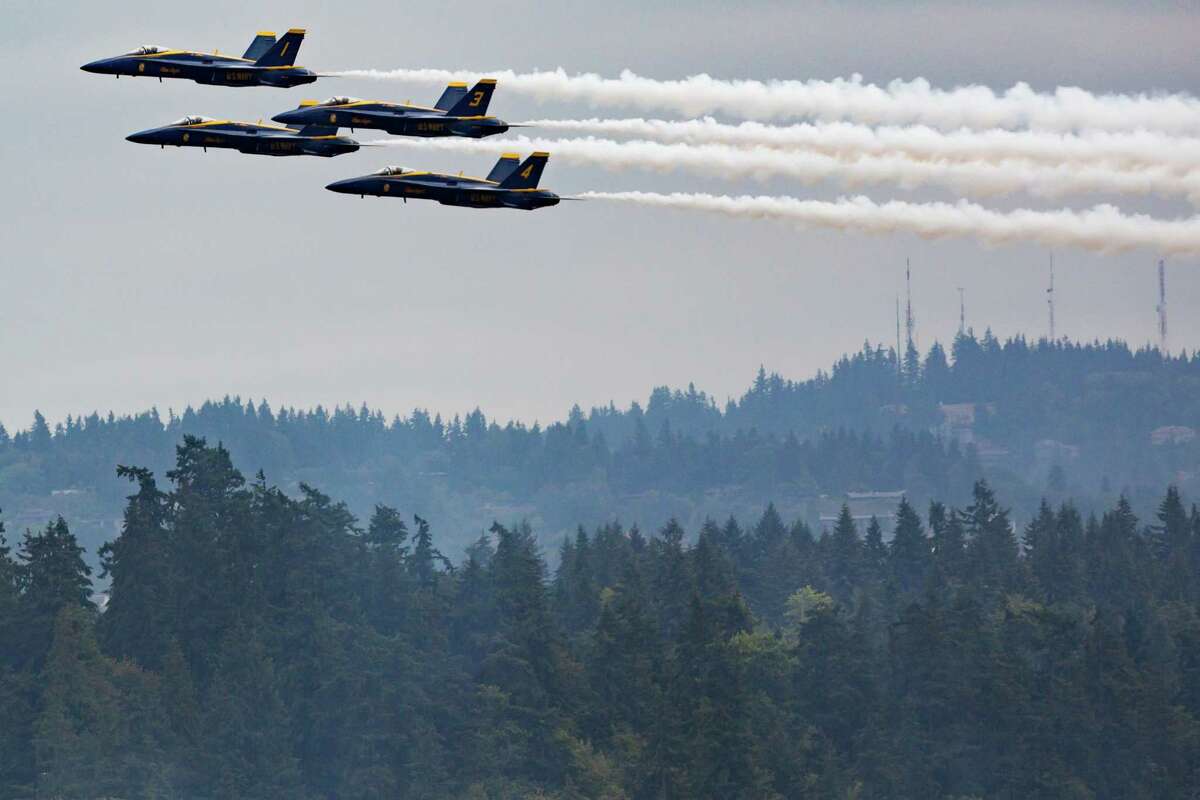 Congress to Navy Monitor, report noise from Growler jets over Whidbey