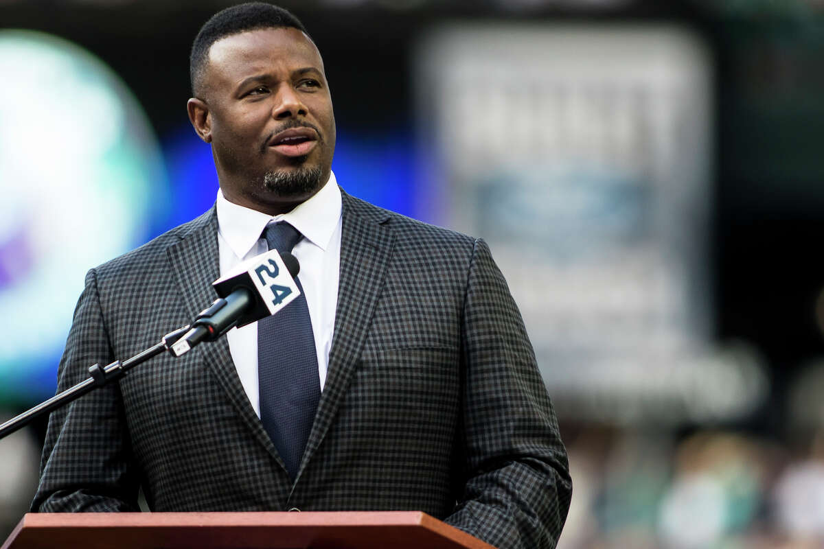 Mariners to unveil Ken Griffey Jr. statue outside Safeco today
