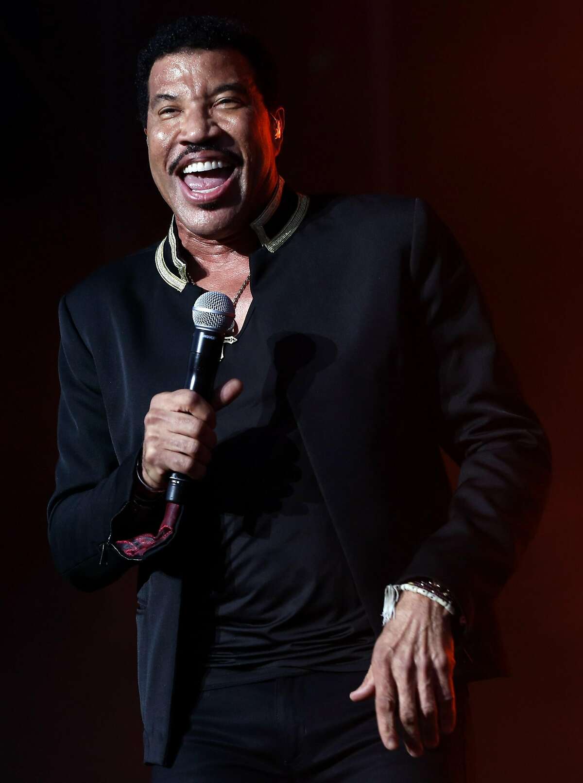 Lionel Richie performs at Outside Lands in Golden Gate Park in San Francisco, California, on Sunday, August 7, 2016.