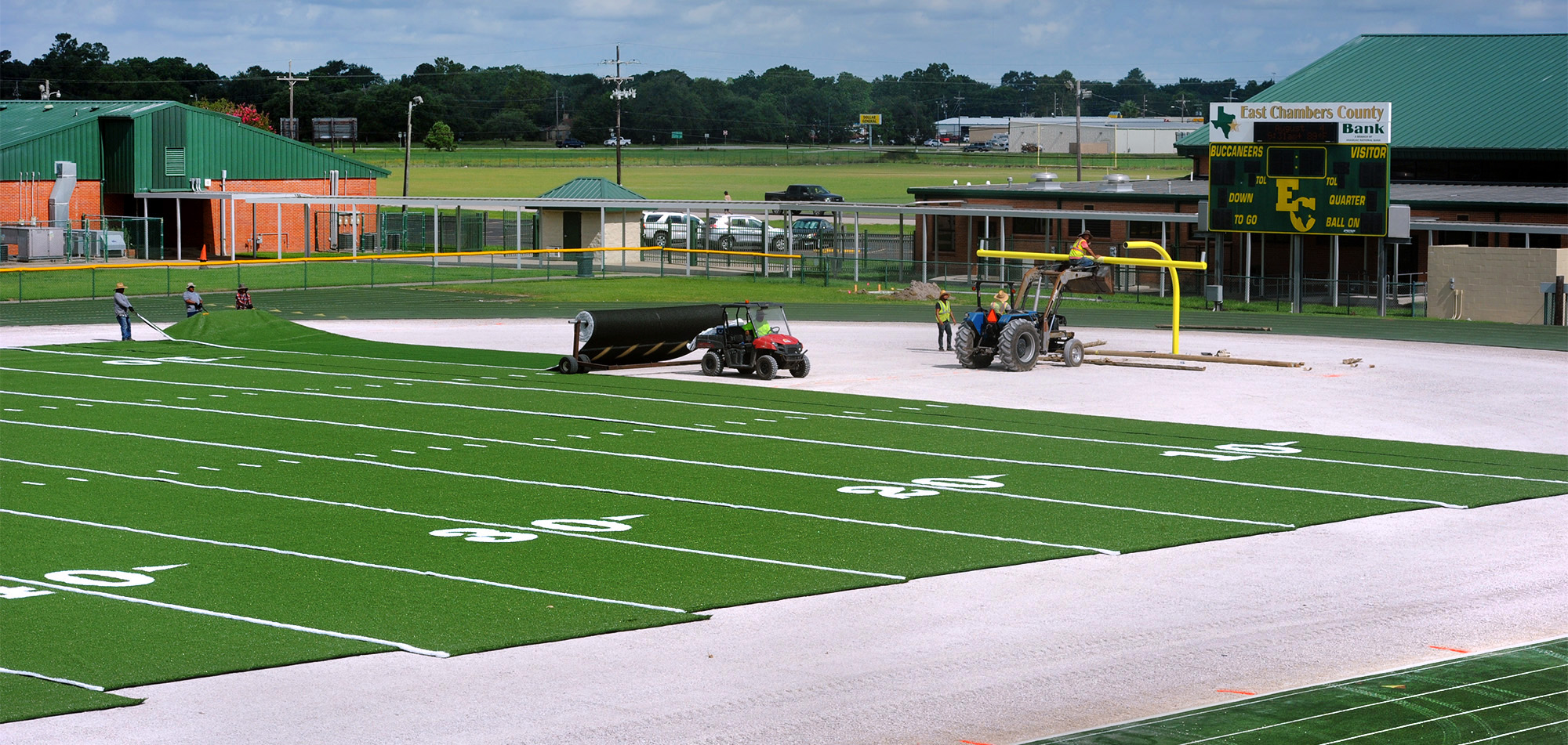 Texans to play remainder of 2015 home games on artificial turf