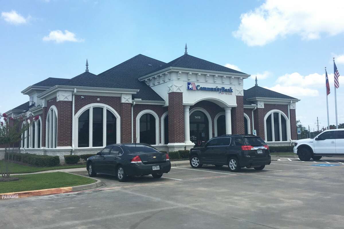Community Bank in Beaumont