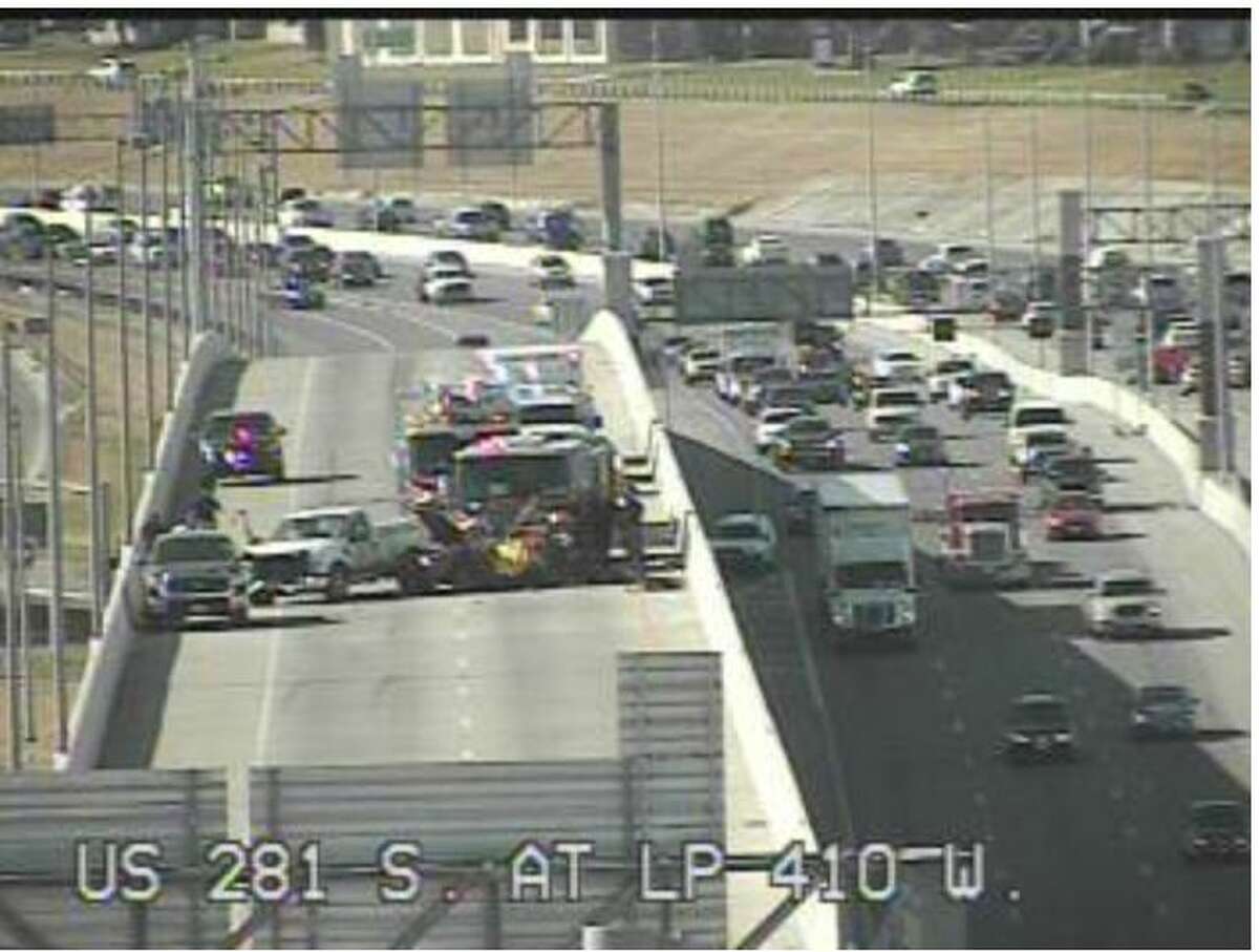 Major accident closes US 281 South exit ramp to 410 west