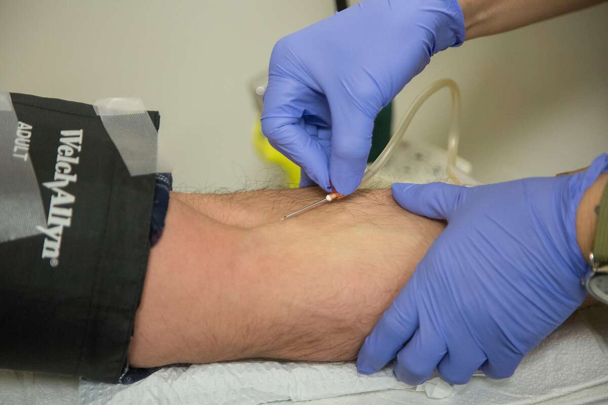 blood donation needle size