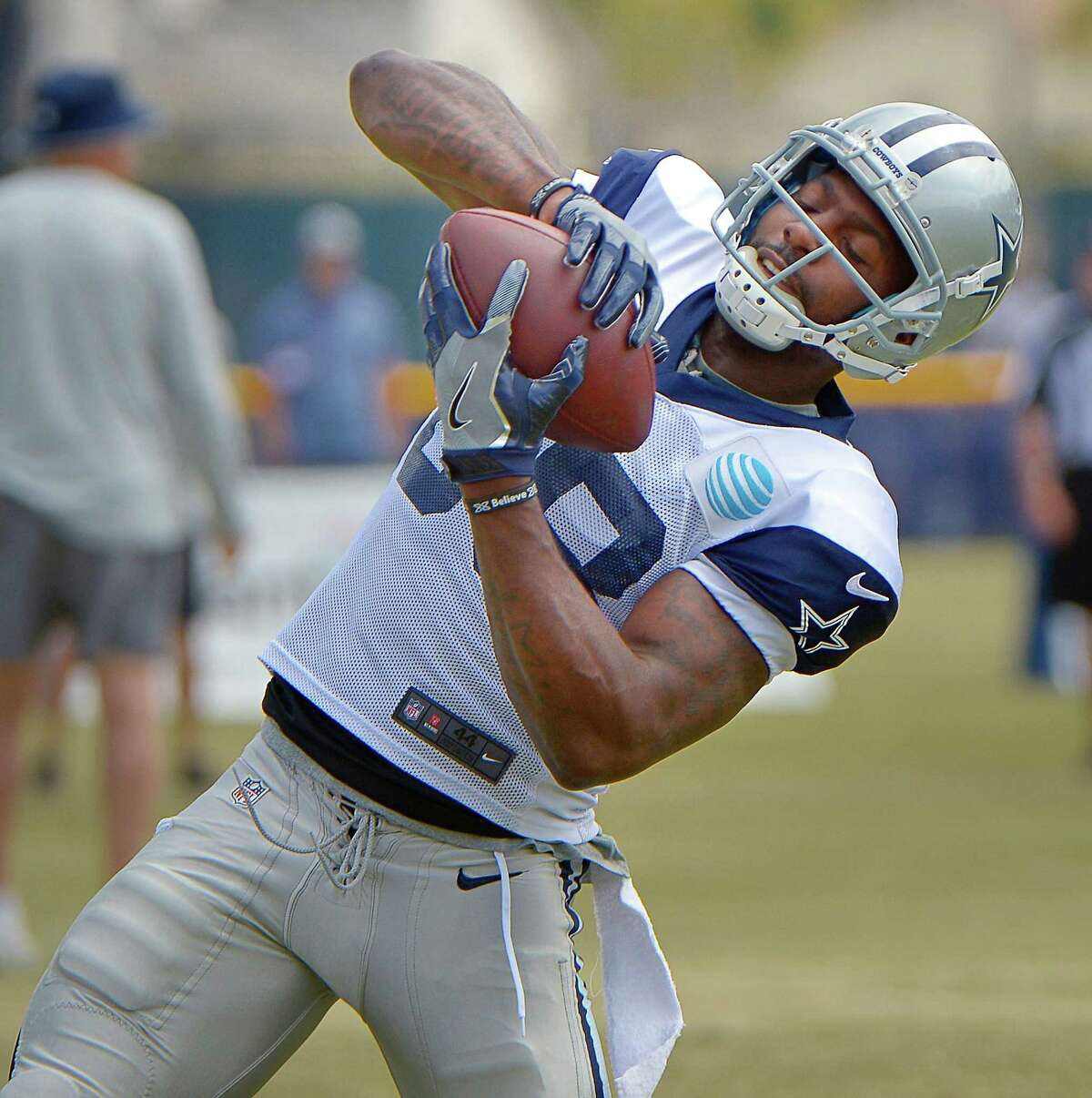 dez bryant on field jersey