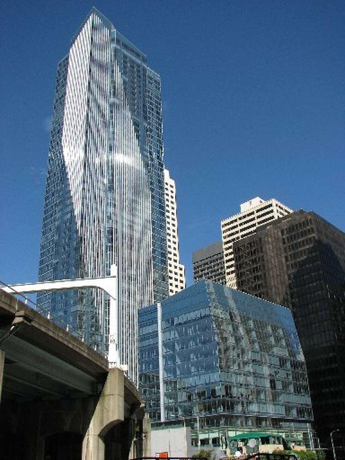 The glistening Millennium Tower a year after it opened in downtown San Francisco in 2009. The high-end condo building is now sinking.