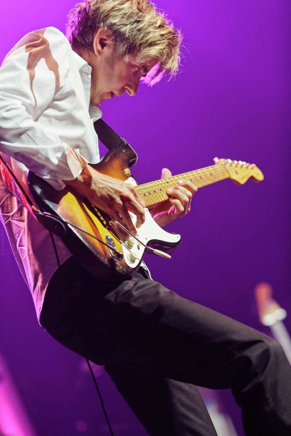 Eric Johnson sets clean, clear tone for the future of guitars