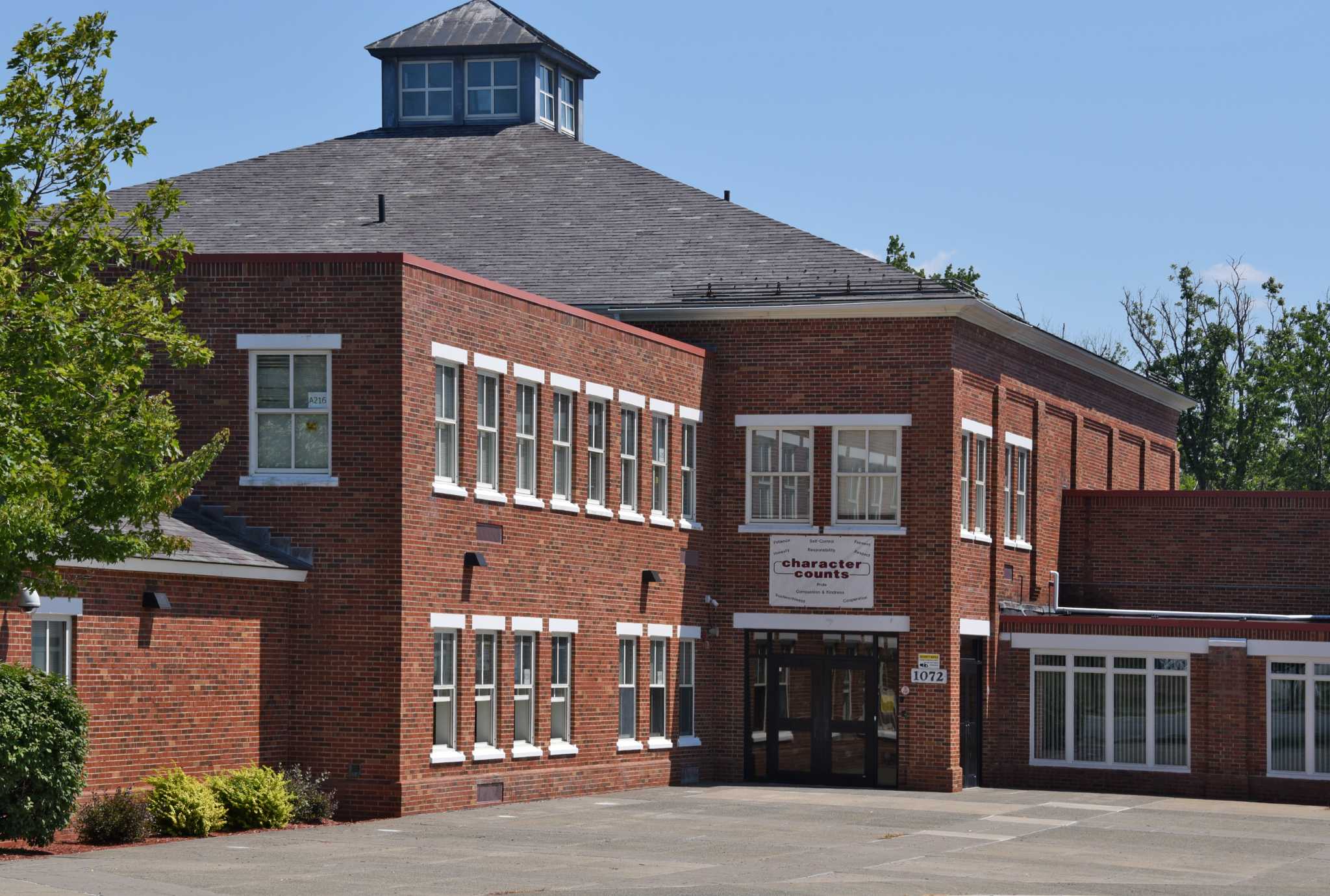 Stillwater elementary principal resigns under pressure
