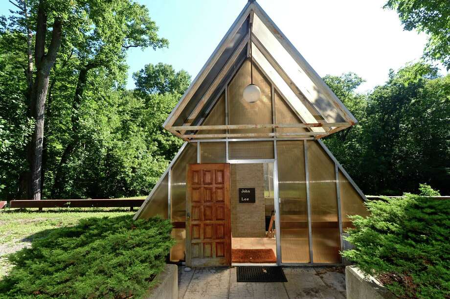 Mid Century Moderns Preserved In Fairfield County The Hour The Front Exterior Of Mid Century Modern Home Designed By Architect John Black Lee