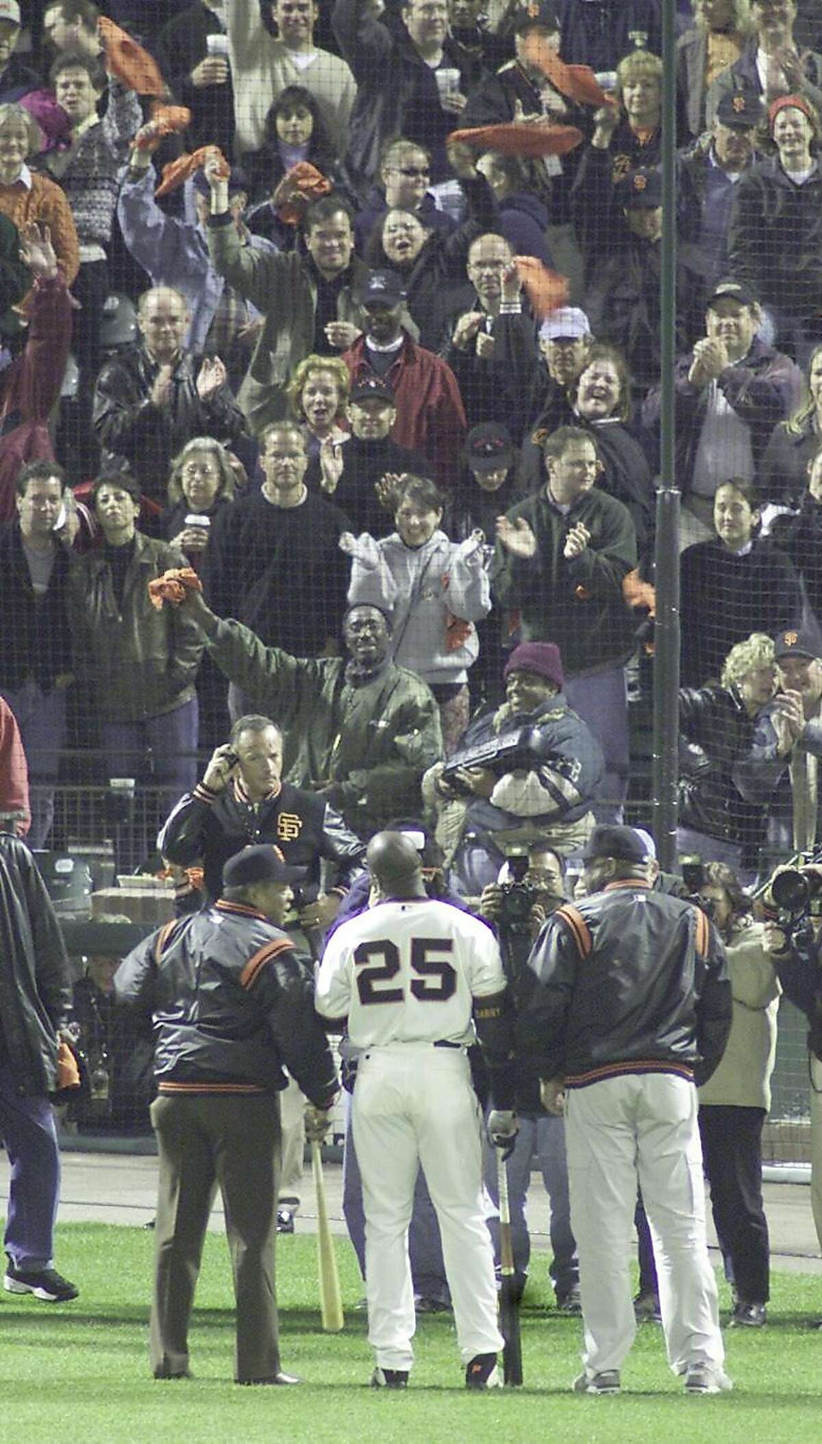 Barry Bonds coaching, subjected to questions not about coaching - McCovey  Chronicles