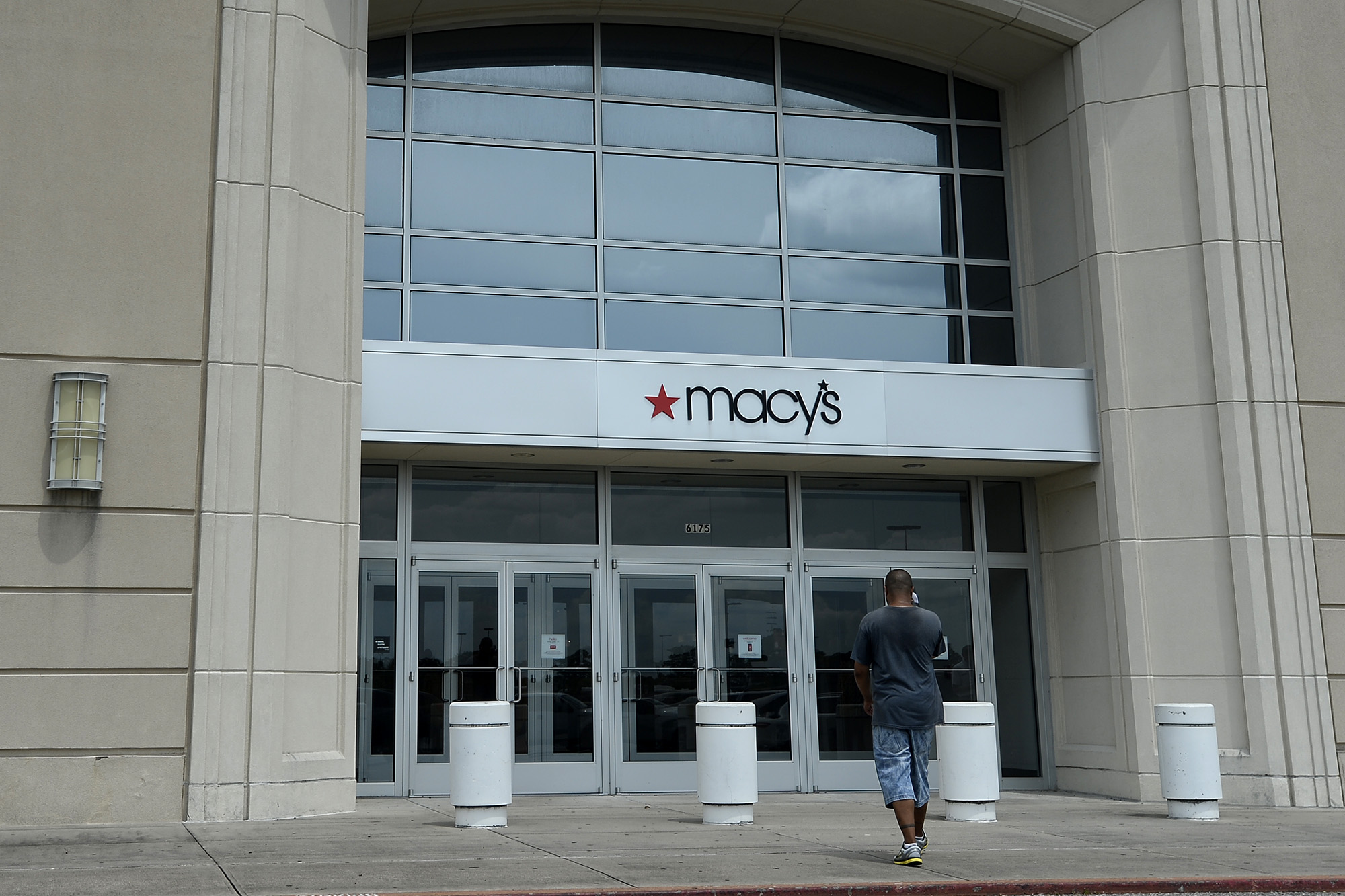 Macy s to close Parkdale Mall store