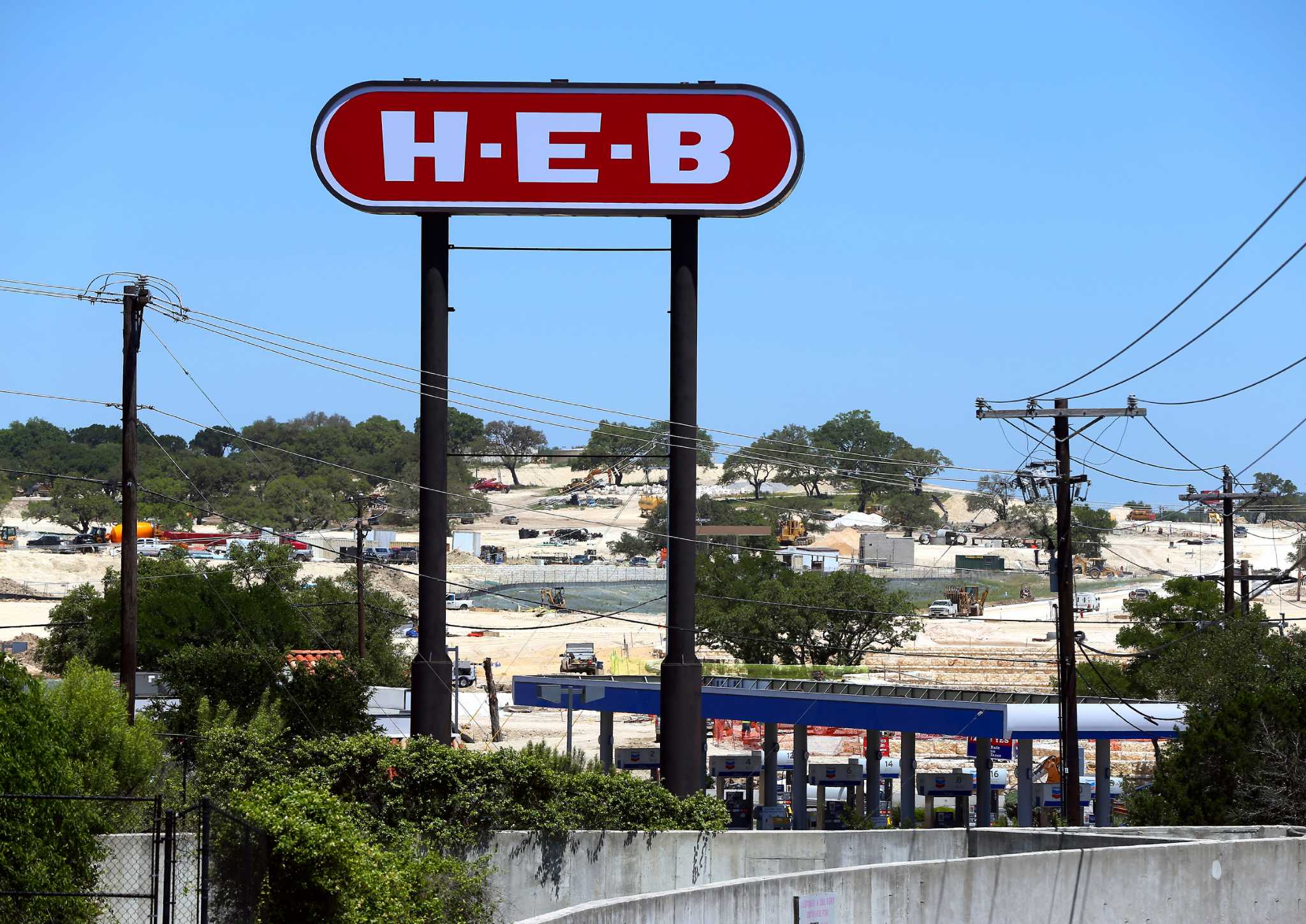 H-E-B Selling 16-acre Plot On East Side