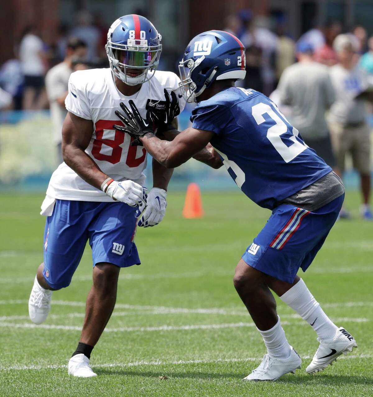 Giants receiver Cruz hopes to play Sunday vs Buffalo