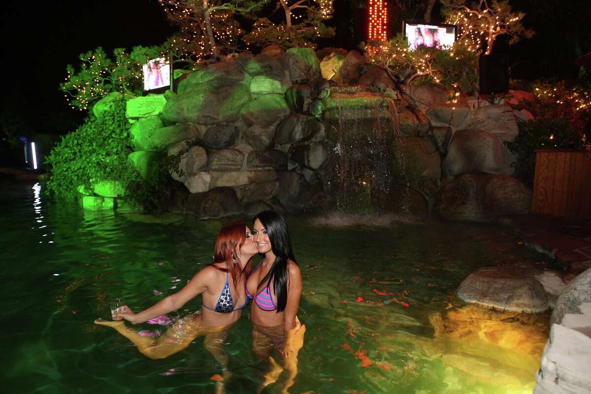 A general view of atmosphere at the Spike TV's 2nd Annual "Guys Choice" Awards Spike.com after party on May 30, 2008 at the playboy mansion in Los Angeles, California.