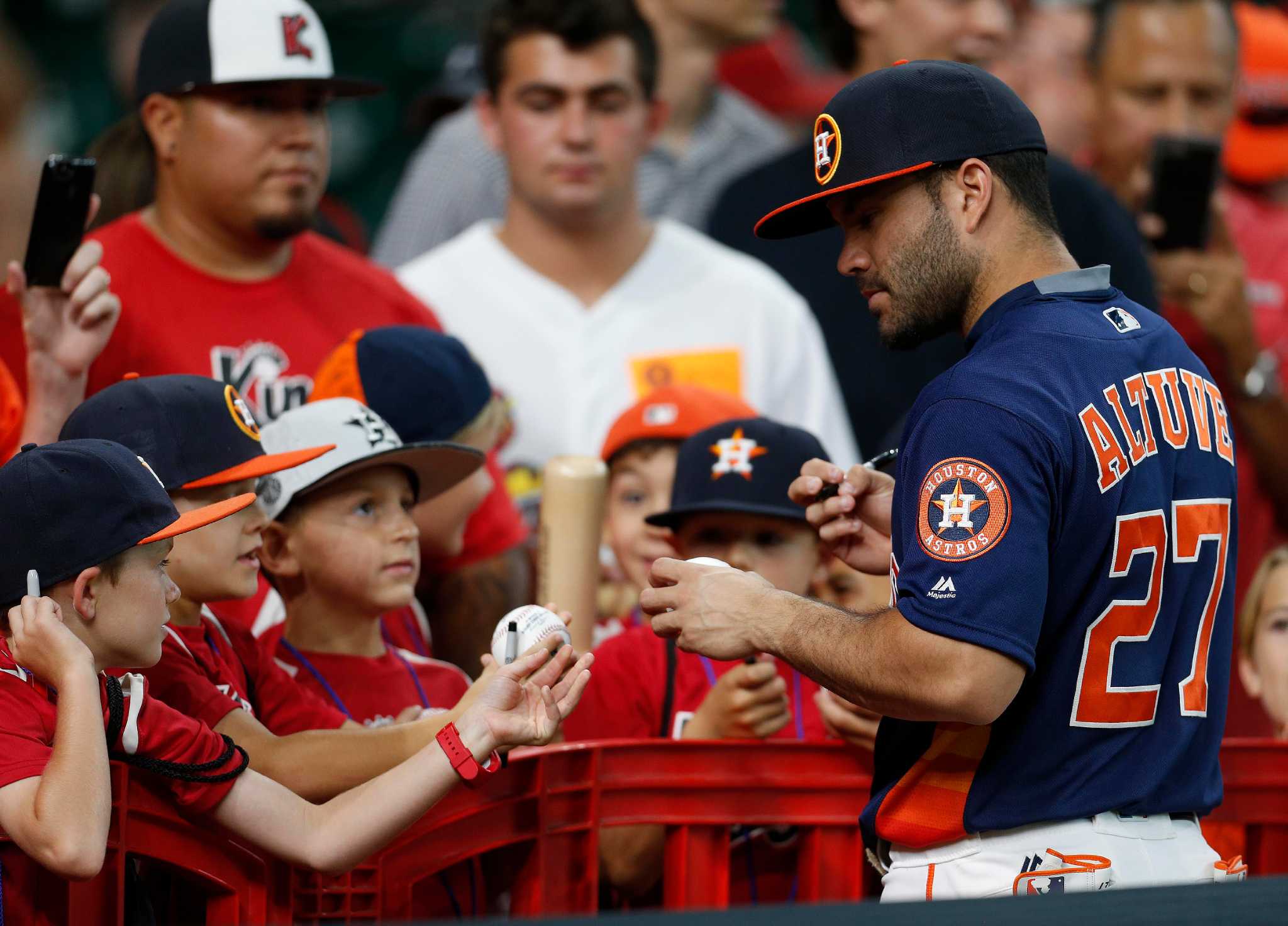 The Mystery of Jose Altuve's Terrible 2020 Season – Max's Sporting Studio